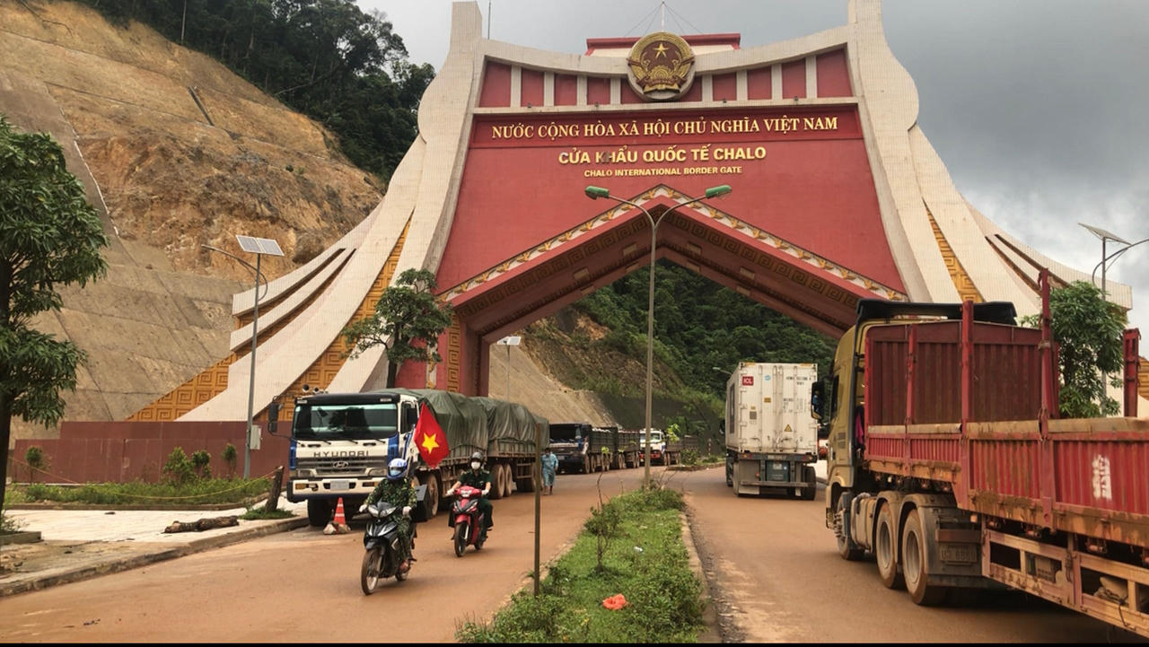 Hình ảnh đẹp của lực lượng vũ trang Bình Trị Thiên: Xung kích trên tuyến đầu chống dịch Covid-19