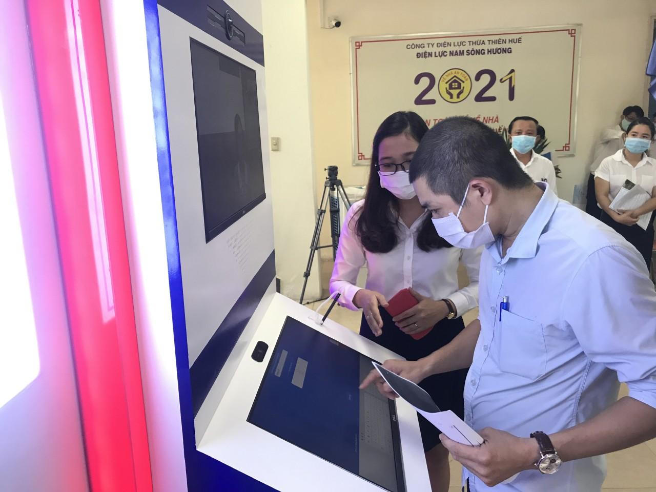 Kết nối khách hàng sử dụng điện với giải pháp Quầy giao dịch số