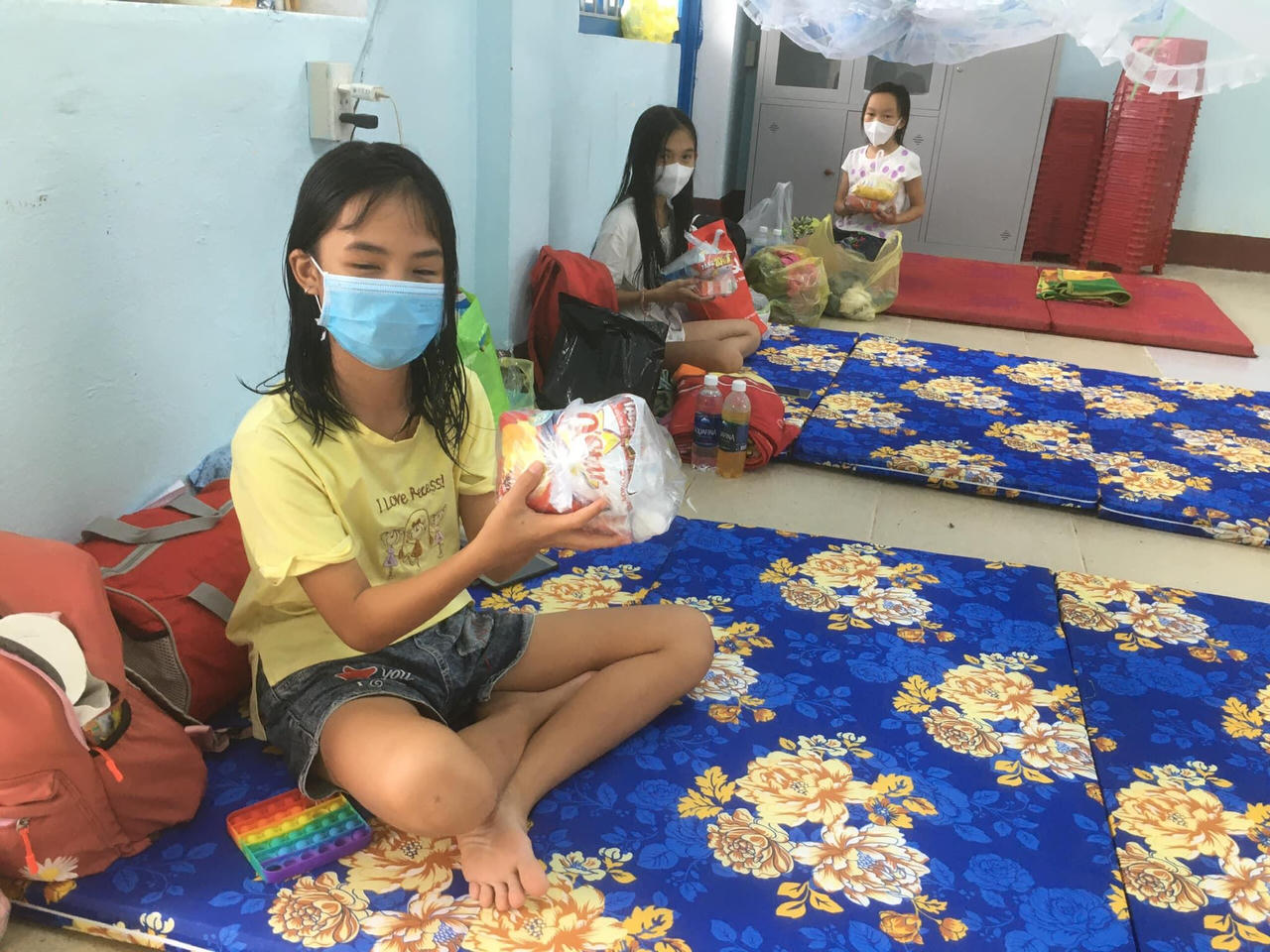 Cuộc sống bên trong khu cách ly của 66 học sinh F1 ở Huế