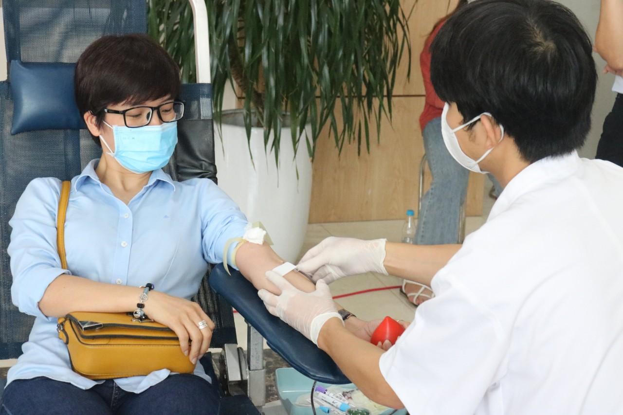 Những “Bông hồng” của điện lực Thừa Thiên Huế: “Trách nhiệm-Trí tuệ-Đảm đang-Thanh lịch”