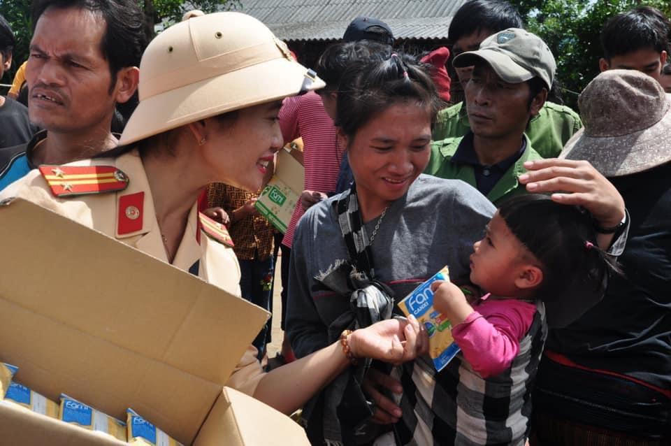 Nữ cán bộ biến nhiều ý tưởng hay trong công tác tuyên truyền phổ biến luật giao thông