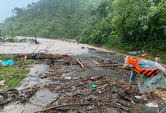 Quảng Trị lên phương án di dời hơn 1,4 vạn hộ dân, cảnh báo lũ quét và sạt lở đất