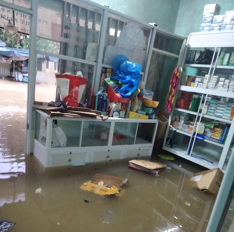 Thừa Thiên Huế: Gần 2 vạn ngôi nhà bị ngập, không có thiệt hại về người