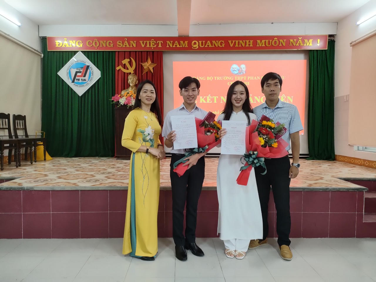 Phát triển Đảng trong học sinh tại Thừa Thiên Huế (Bài 3): “Hạt giống đỏ, nảy mầm xanh”