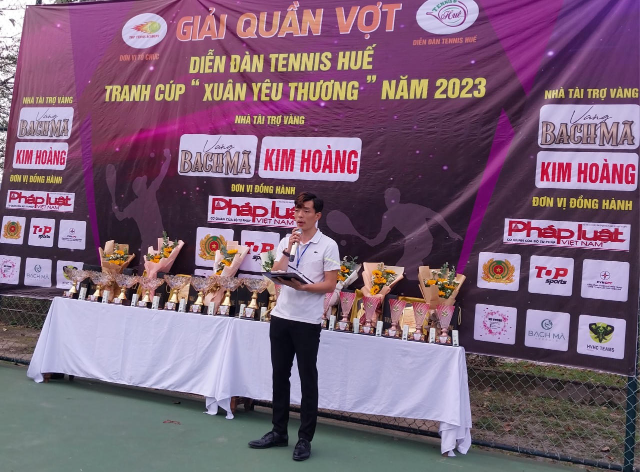 Báo Pháp luật Việt Nam đồng hành giải Tennis “Xuân yêu thương”