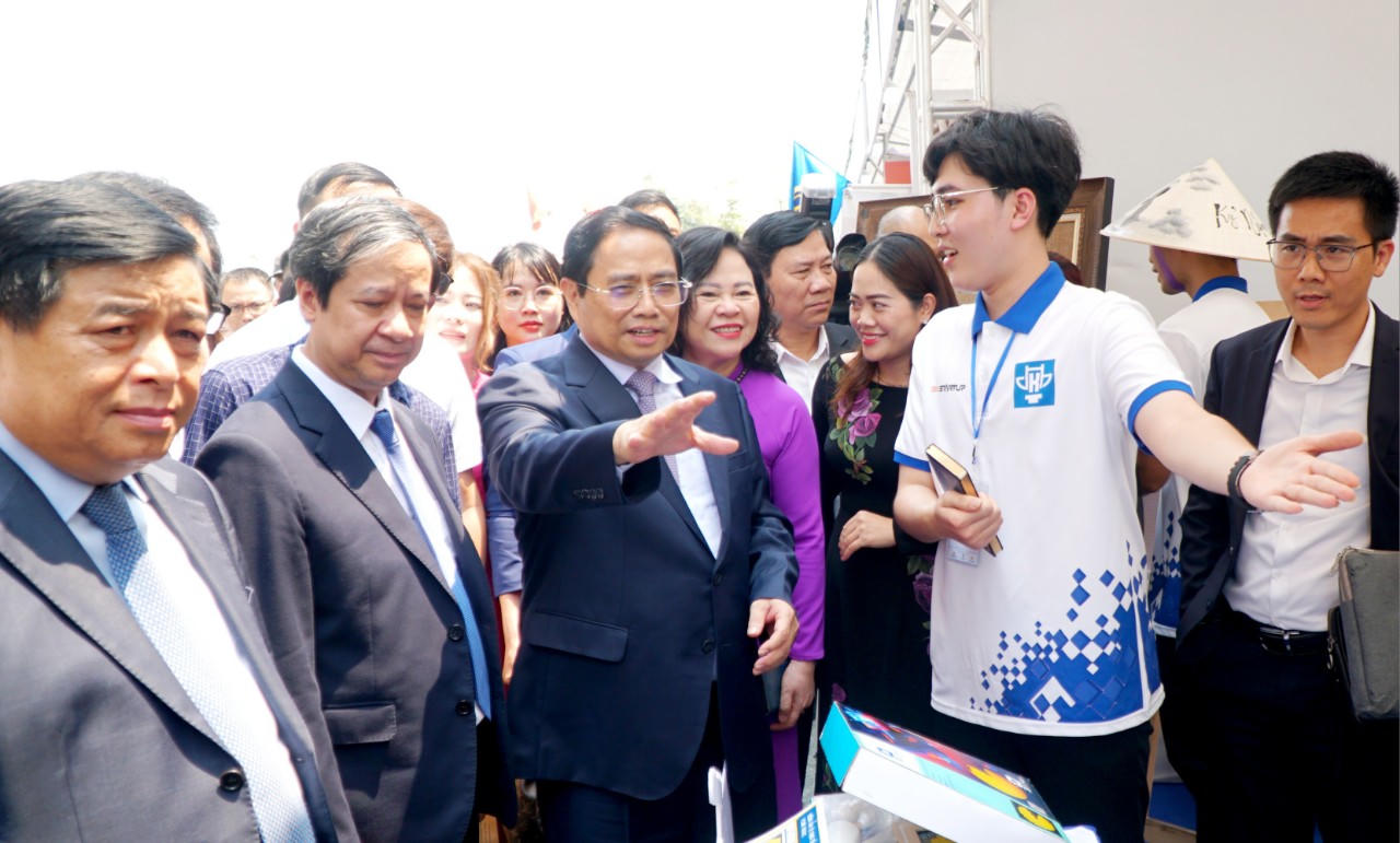 Thế hệ trẻ phải kiên trì, dám dấn thân để ấp ủ ước mơ và khơi dậy khát vọng khởi nghiệp