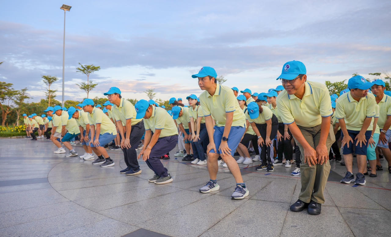 Sôi động Hội thao chào mừng “Ngày hội gia đình HueWACO”