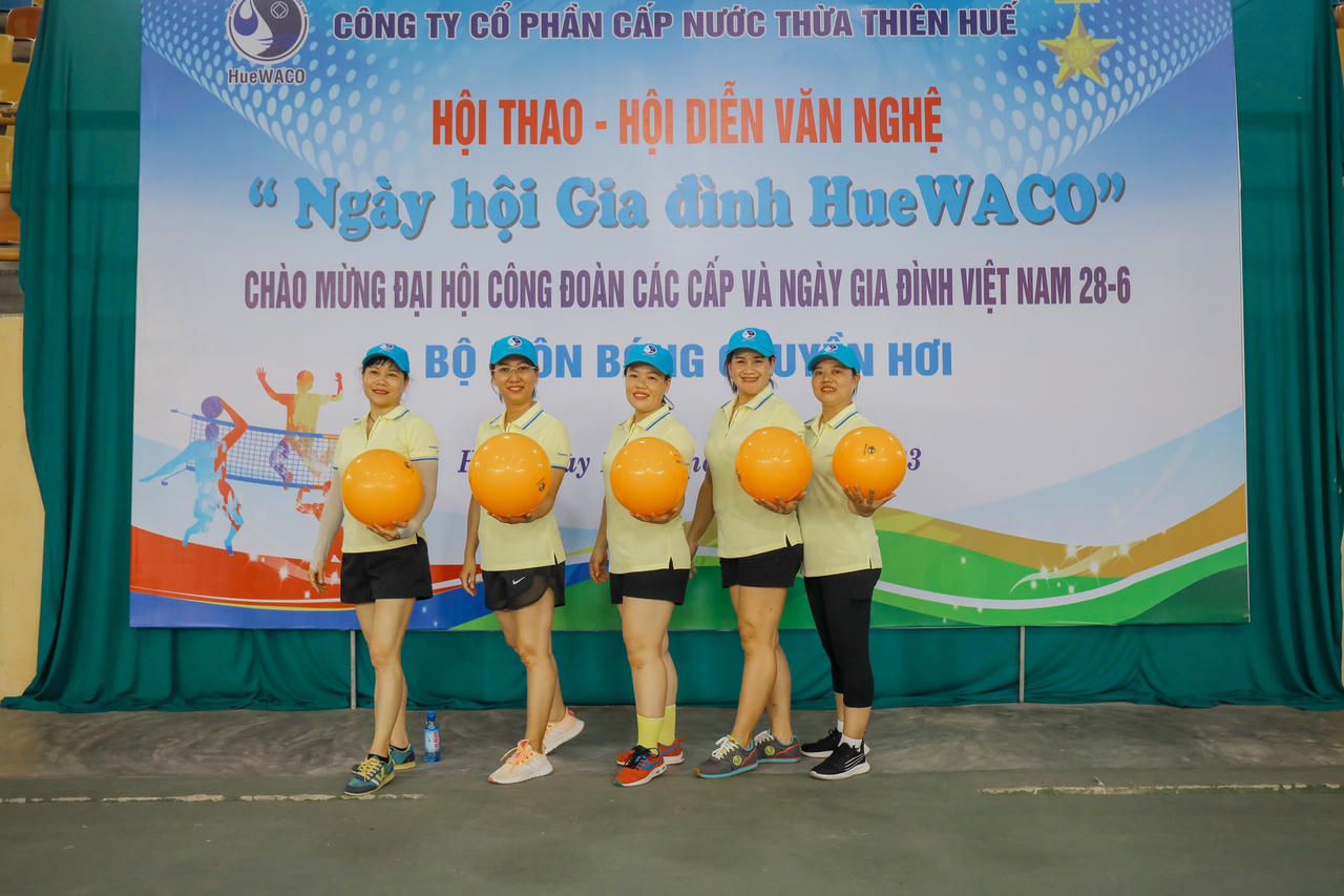 Sôi động Hội thao chào mừng “Ngày hội gia đình HueWACO”