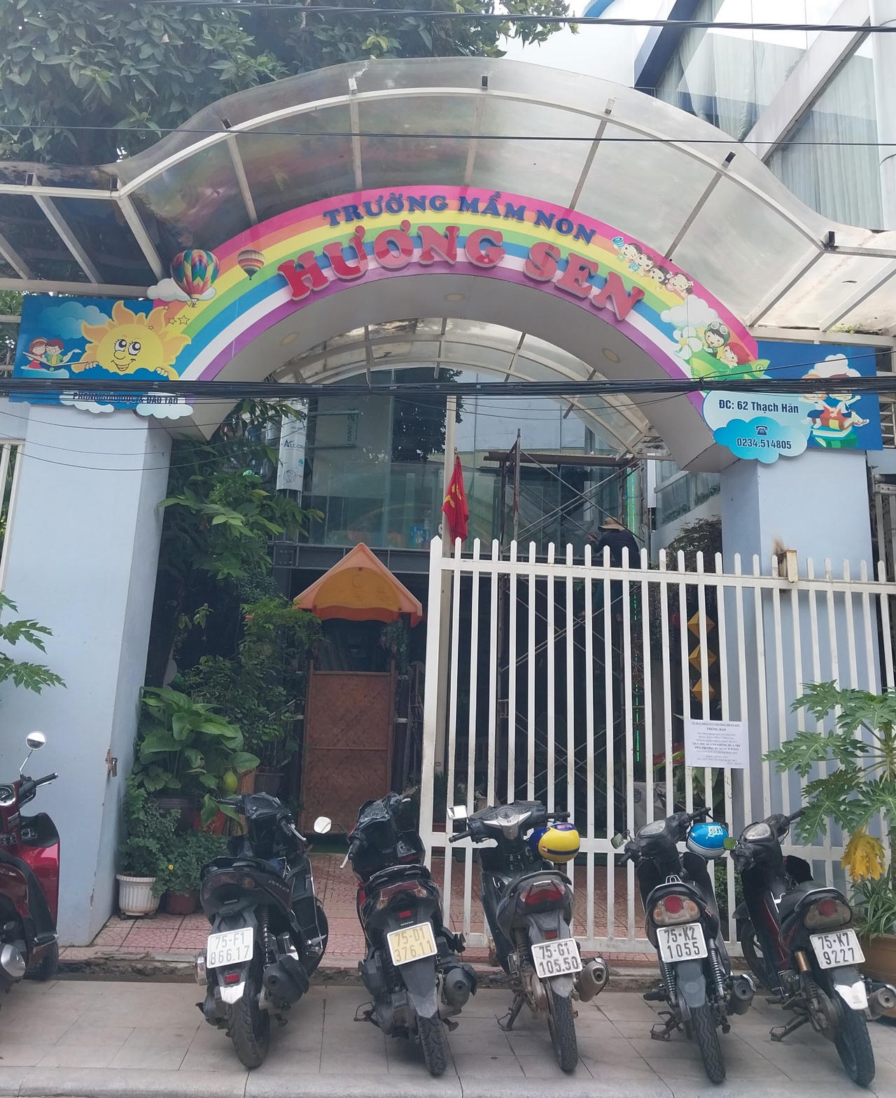 Bất ngờ khi 1 trụ sở phường ở Huế thành nơi trông giữ gần 100 trẻ mầm non