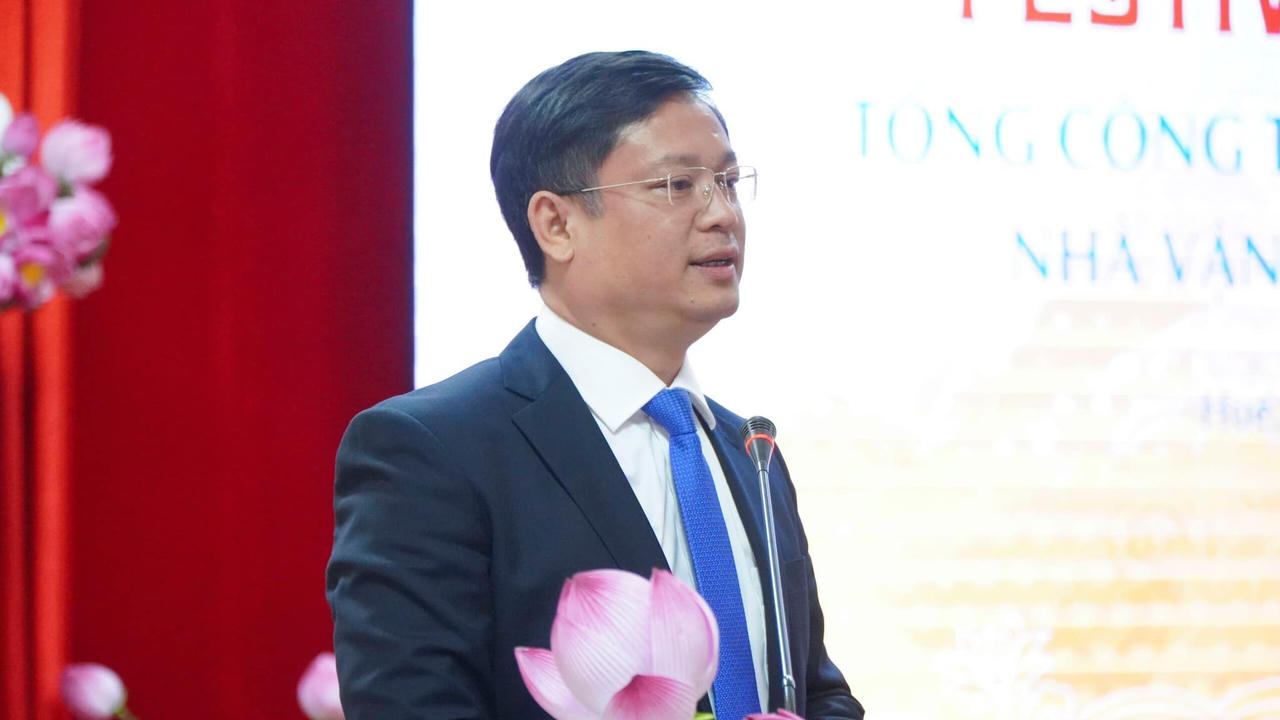 Vietnam Airlines tài trợ 1,2 tỷ đồng tại Festival Huế 2024