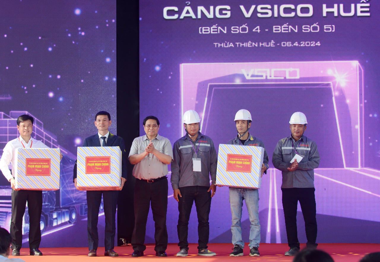 Thủ tướng Phạm Minh Chính dự lễ khởi công cảng Vsico và lễ khánh thành nhà máy điện rác Phú Sơn