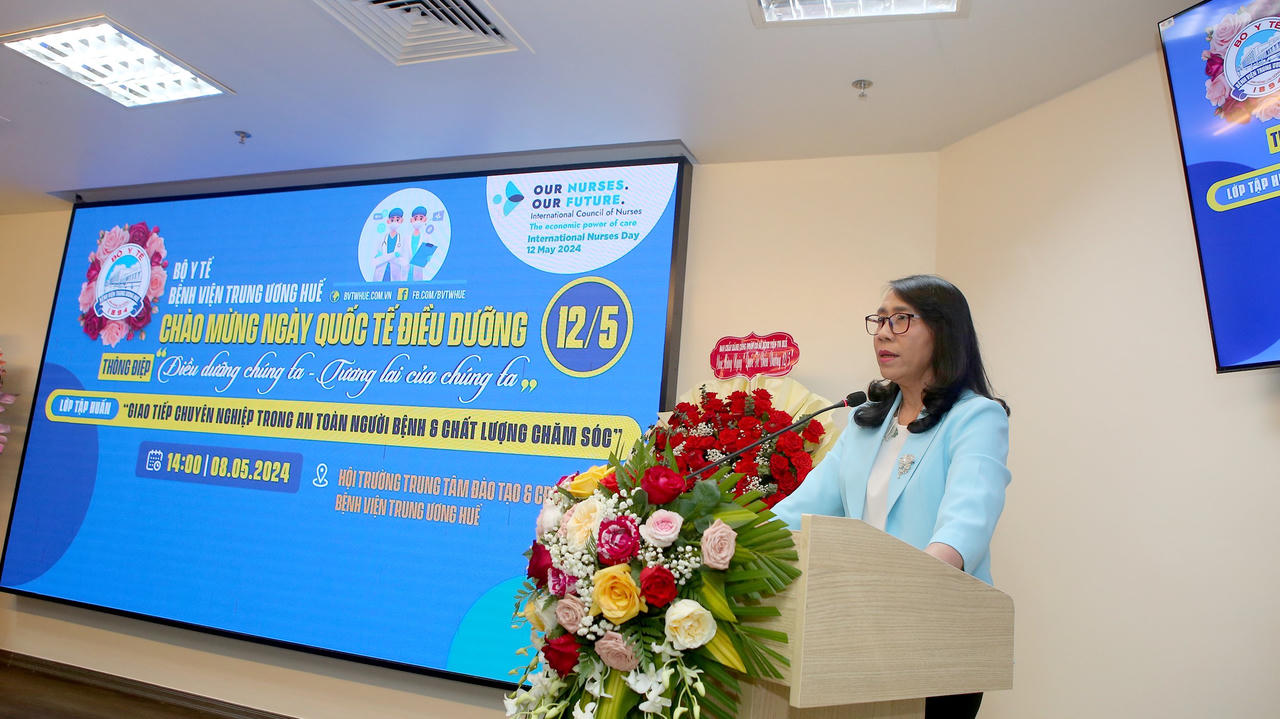 Điều dưỡng bệnh viện Trung ương Huế: Tận tâm, chuyên nghiệp, thân thiện