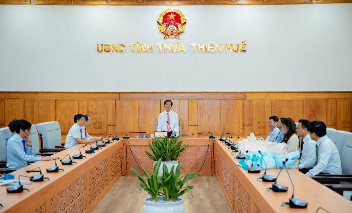 Công bố lãnh đạo Trung tâm Xúc tiến Đầu tư, Thương mại và Hỗ trợ doanh nghiệp tỉnh Thừa Thiên Huế