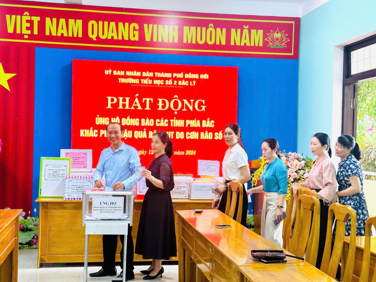 Nhiều trường ở Quảng Bình hoãn Tết Trung thu để chung sức hướng về miền Bắc