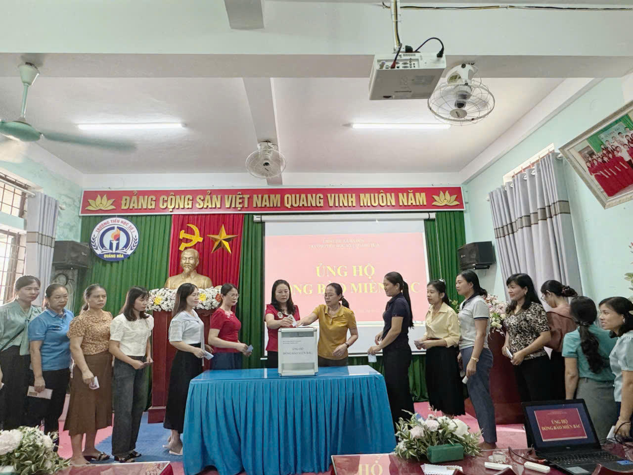 Nhiều trường ở Quảng Bình hoãn Tết Trung thu để chung sức hướng về miền Bắc