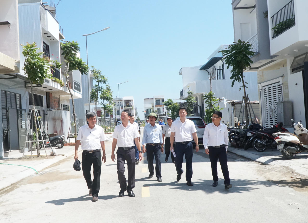 Người dân tái định cư Hương Sơ 9 và 10 phấn khởi, hạnh phúc sau khi có nước sạch