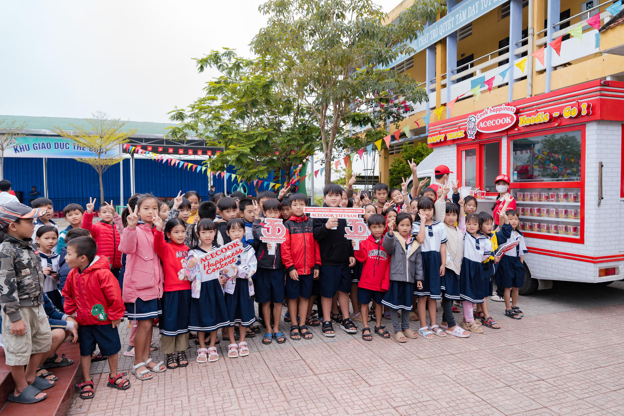 Hành trình lan toả hạnh phúc của Acecook Happiness tại Huế