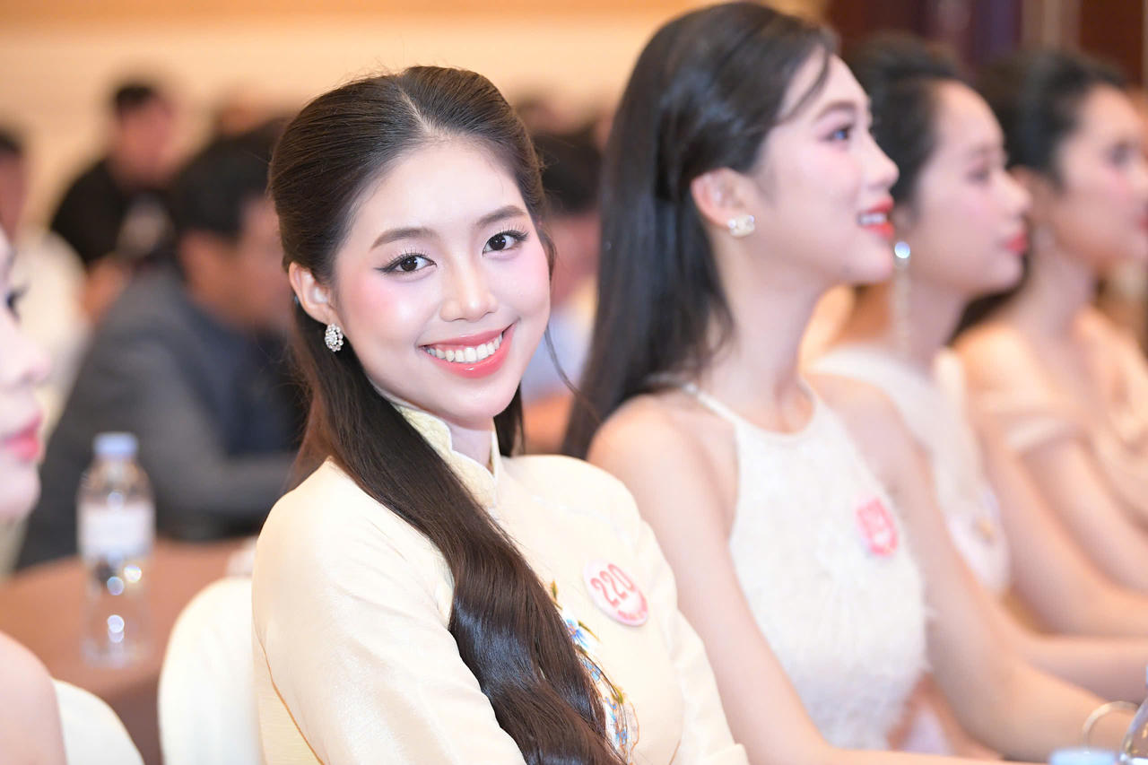 Hoa hậu Việt Nam 2024 thử thách bản lĩnh với thời tiết miền Trung