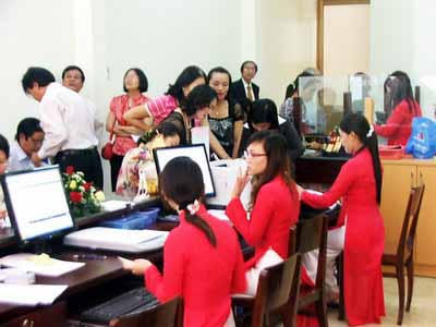 VietABank mừng sinh nhật vàng với “cơn mưa” quà tặng