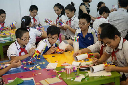 Thầy và trò trường THCS Archimedes hân hoan bước vào năm học mới