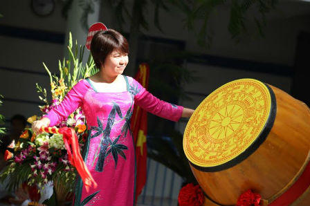 Thầy và trò trường THCS Archimedes hân hoan bước vào năm học mới