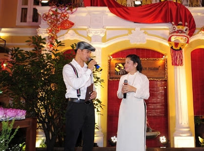 Cốm sữa vỉa hè thơm bước chân vui trung thu phố cổ