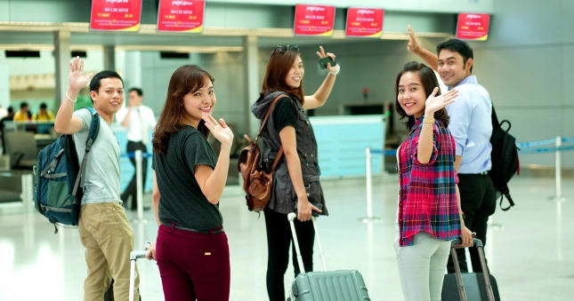 Vietjet ưu tiên tiếp nhận thí sinh dự thi Hoa hậu Việt Nam 2014 làm tiếp viên