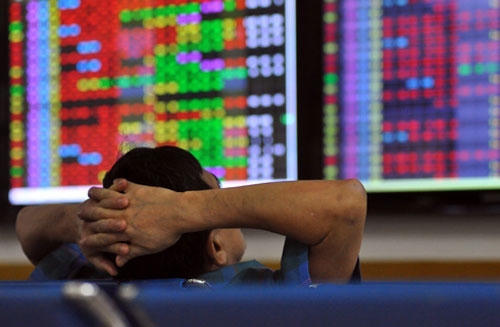 “Phố Wall” Sài Gòn vắng “như chùa bà Đanh“