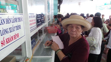 Khám chữa bệnh, thanh toán BHYT cả trong ngày lễ, ngày nghỉ