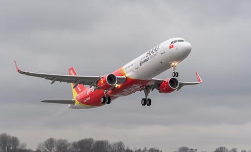 “Soi” tàu bay A321 đầu tiên của Vietjet