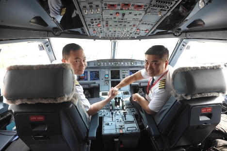 “Soi” tàu bay A321 đầu tiên của Vietjet