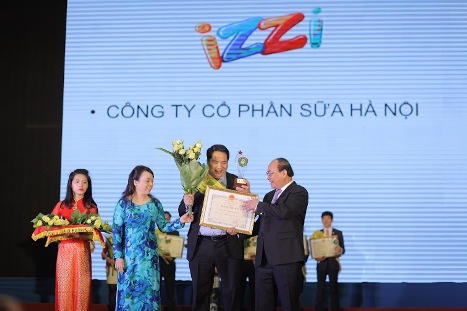 IZZI S+ vào Top “Thương hiệu vàng thực phẩm Việt Nam”