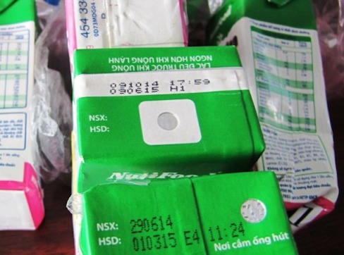 Sốc: Tặng sữa hết hạn cho trẻ mầm non