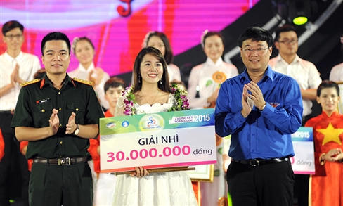 Bùng nổ đêm thi chung kết hành trình bài ca sinh viên 2015