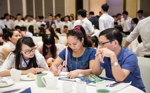 Hơn 300 căn hộ Park 7, Park 8 có chủ sau 3 giờ mở bán