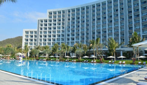 Mua biệt thự Vinhomes Riverside, nhận thẻ golf 25 năm và kỳ nghỉ dưỡng 450 triệu đồng