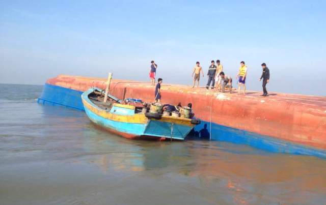 Thủ tướng chỉ đạo khẩn trương tìm kiếm, cứu nạn tàu Hoàng Phúc 18