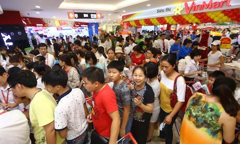 Tưng bừng khai trương Vincom Center Nguyễn Chí Thanh