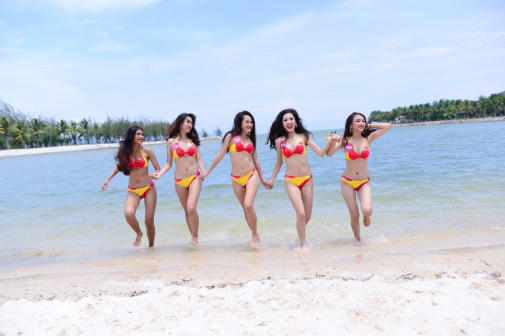 Lịch “nóng“- bikini Vietjet- nhận được nhiều thiện cảm