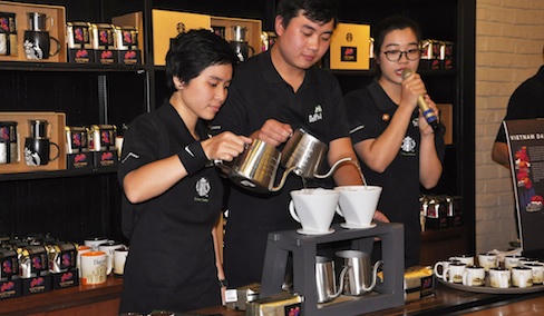 Starbucks ra mắt sản phẩm cà phê Vietnam Dalat