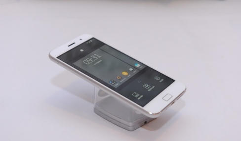 Điện thoại pin khủng ZUK Z1 được bán ở Việt Nam 