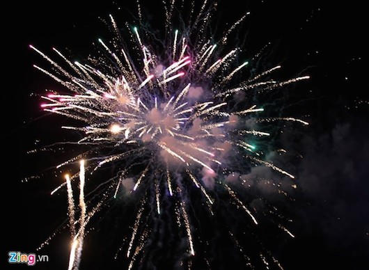 Pháo hoa bừng sáng khắp mọi miền tổ quốc