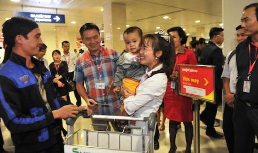 Những cánh bay nối hai đầu thương nhớ