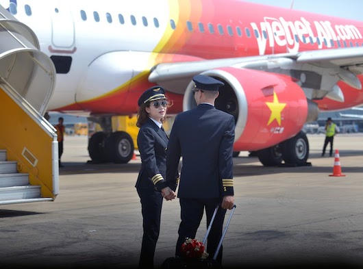 Nữ phi công hạnh phúc nhất trong ngày 8/3