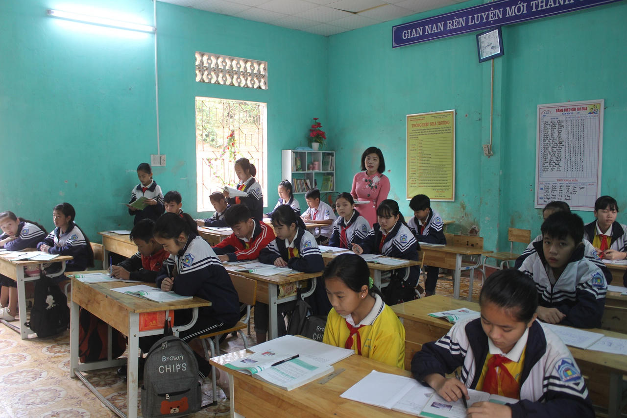 Nâng cao chất lượng giáo dục tại các vùng khó khăn tại Hoà Bình