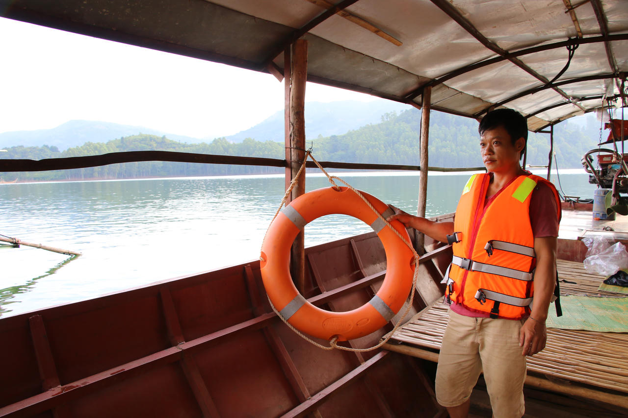 Đảm bảo an toàn giao thông trên vùng lòng hồ sông Đà