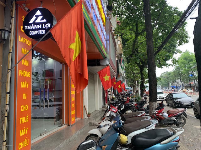 Lào Cai rợp mầu cờ Tổ quốc ngày 30/4
