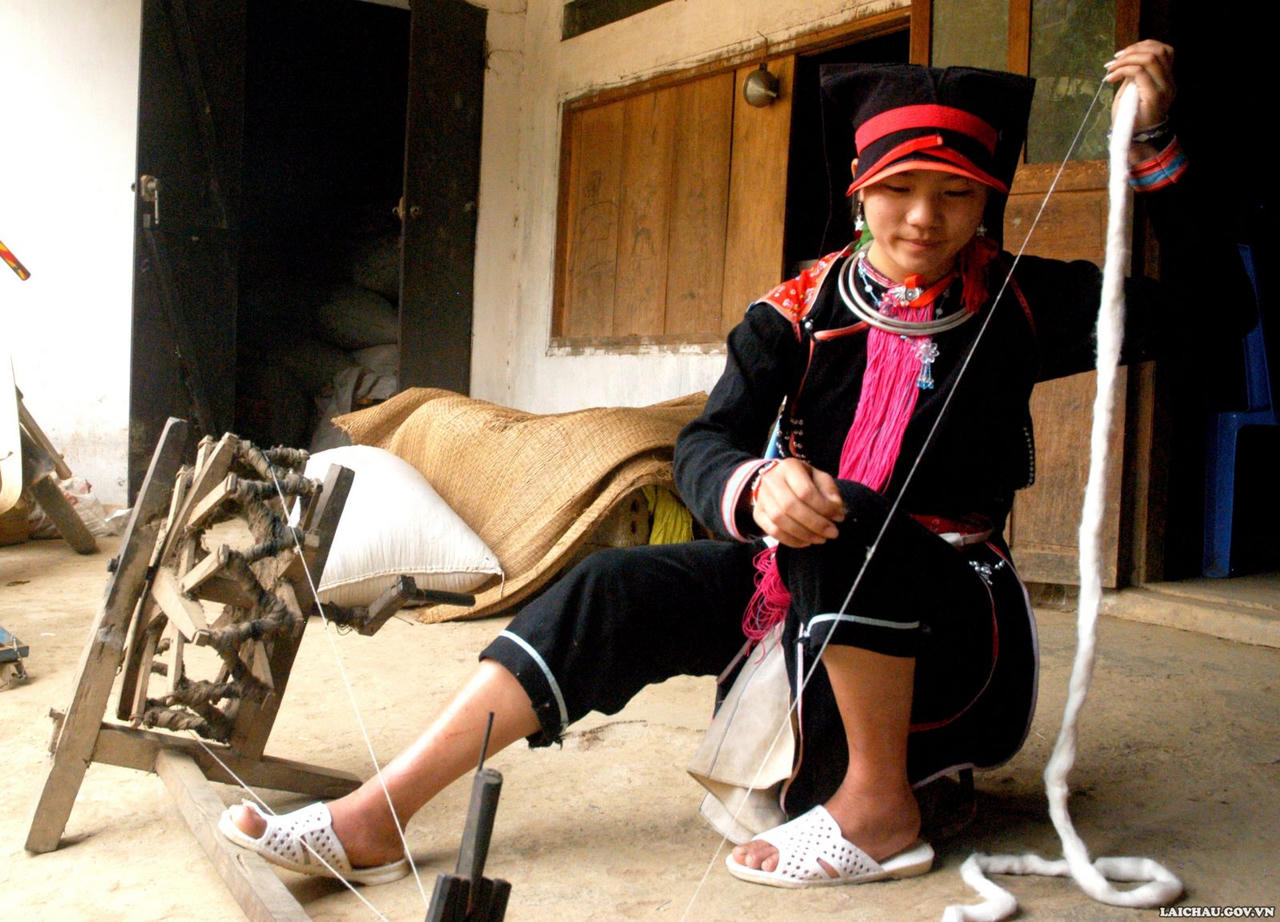 Vẻ đẹp của con người Lai Châu trong lao động sản xuất