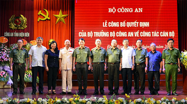 Công bố quyết định bổ nhiệm Giám đốc Công an tỉnh Điện Biên