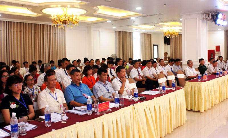 Lào Cai tôn vinh 17 điển hình tiên tiến trong phong trào thi đua giai đoạn 2015 – 2020 